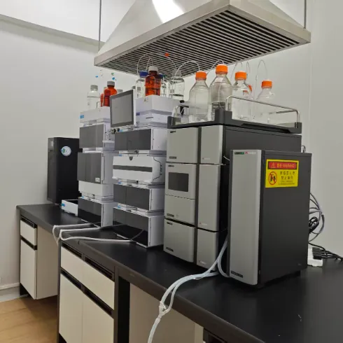 HPLC laboratory equipment used to test incoming ashwagandha raw materials and verify that the ingredient identity and specification match the supplier Certificate of Analysis.
