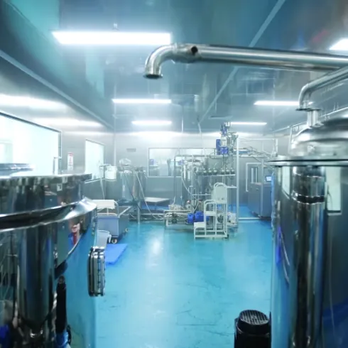 Class 100,000 cleanroom workshop for biotin gummies manufacturing, with product quality and microbiological indicators available for third-party testing.