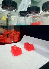 Collagen gummies for beauty and skin health product lines with customized peptide content and flavor systems