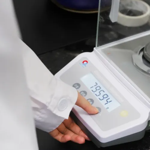 Precision weighing for vitamin d3 k2 gummies content uniformity