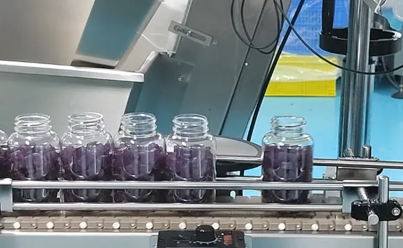 Womens creatine gummy automated packaging